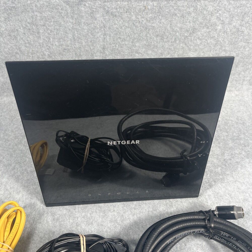 NETGEAR C6250 AC1600 Cable Modem WiFi Router Combo DOCSIS 3.0 Xfinity Spectrum - Picture 2 of 7